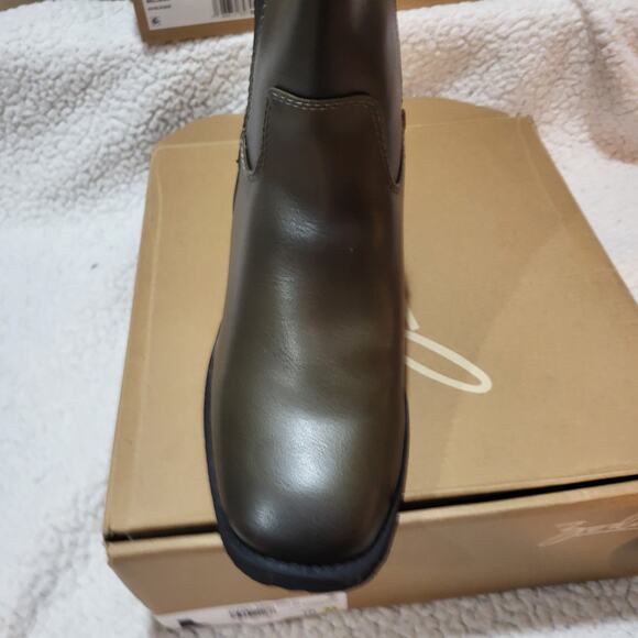 NEW ZODIAC Womens Claret Block Heel Bootie Army Green SIZE 10 M - Picture 3 of 7